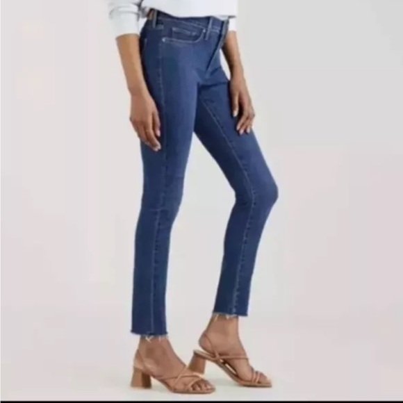 Levi’s 311 Shaping Skinny Size 0 25W 30L - Picture 1 of 10